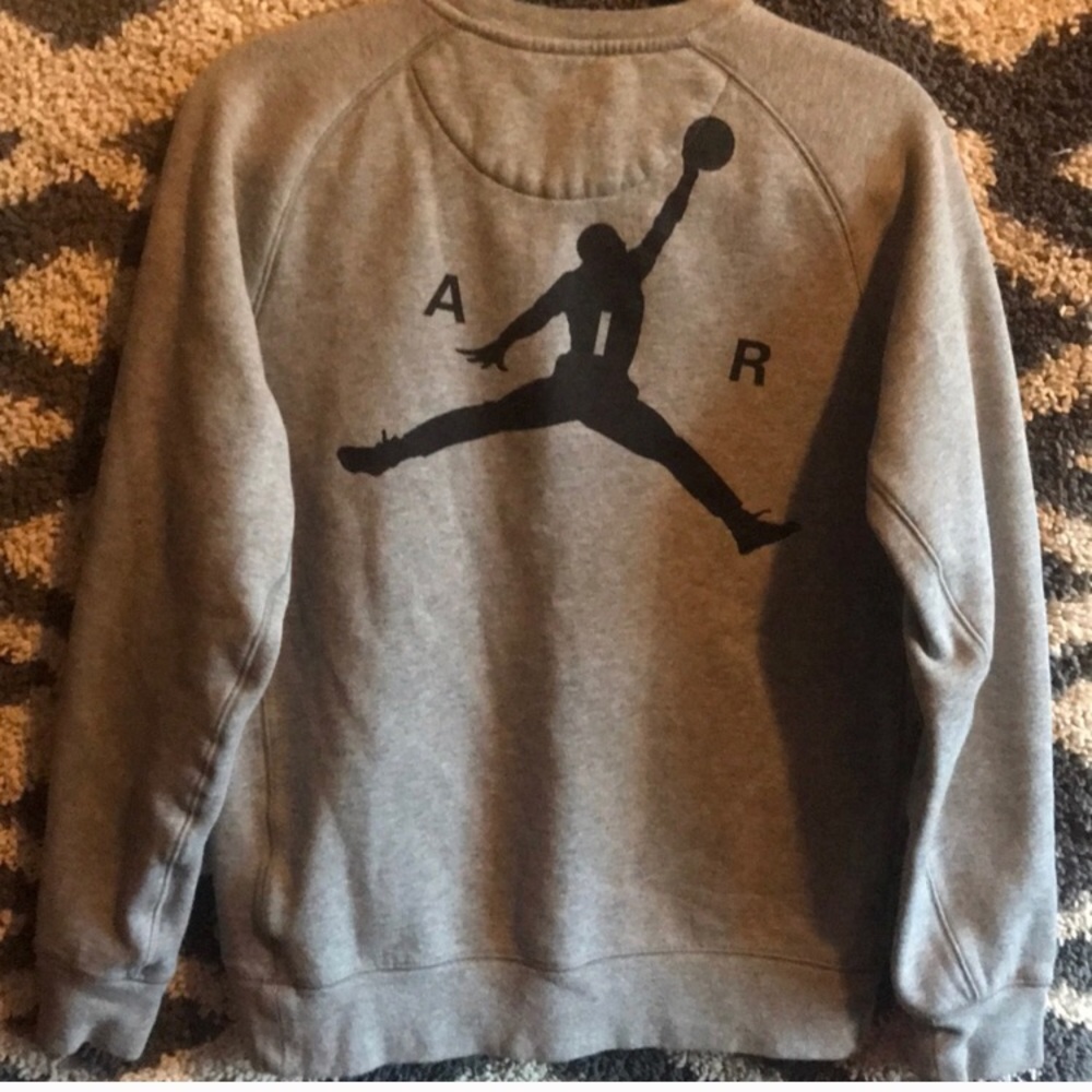 Jordan sweatshirt. Sweater. Crew.